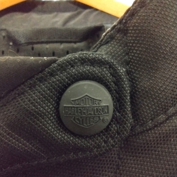 Harley-Davidson® Women's Triple Vent System Waterproof Textile Riding Jacket - Picture 7 of 16